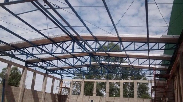 Estrutura metálica para telhado de galpão